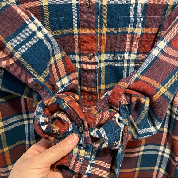 The North Face Medium Weight Long Sleeve Roll Tab Button Up Shirt Womens Small - Picture 12 of 12